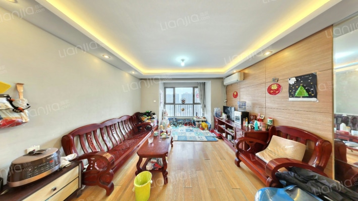 长阳半岛怡和路3号院二手房实景图