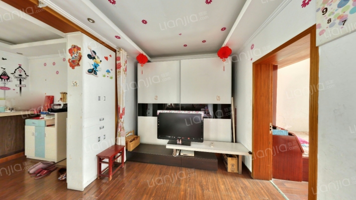 湖西街42号二手房实景图