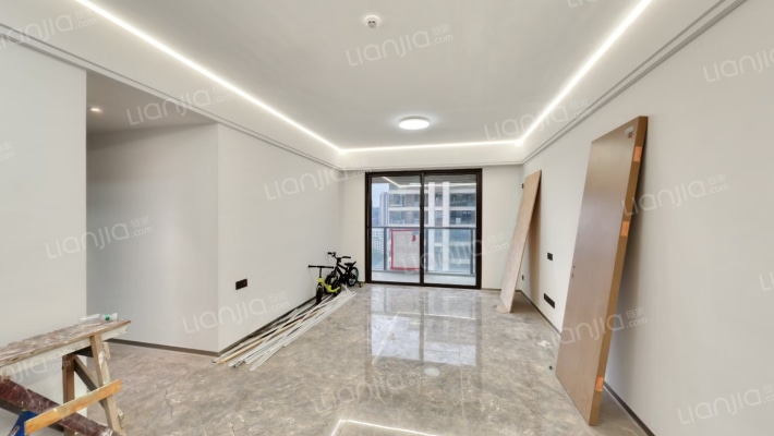 鲁能公馆三期二手房实景图