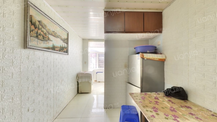 中国石油F西小区二手房实景图