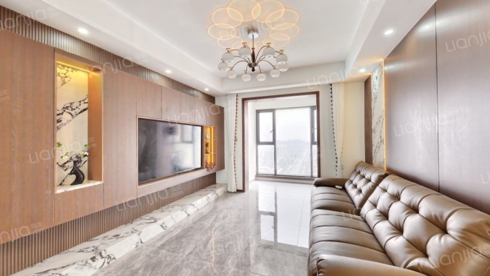 中法企业中心绿景香颂二手房实景图