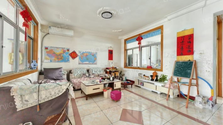 纬六路18号二手房实景图