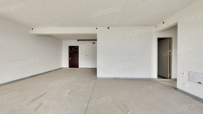 远洋天铂二手房实景图