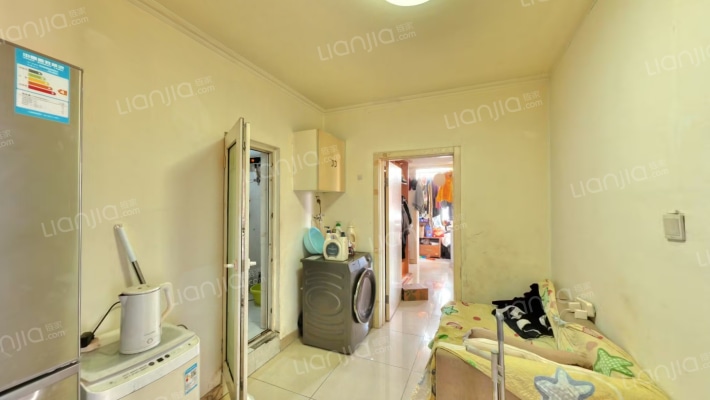 海户西里二手房实景图