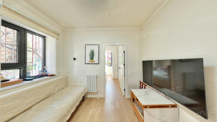 青年湖东里二手房实景图