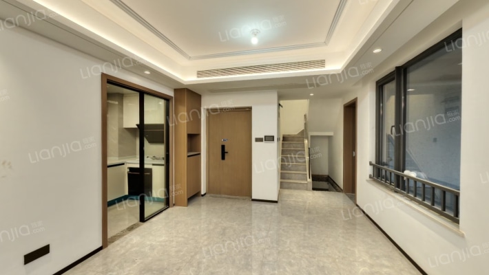 春境前潮府二手房实景图