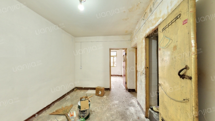 东大院13号二手房实景图