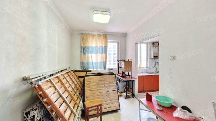 雪新苑84-96号二手房实景图