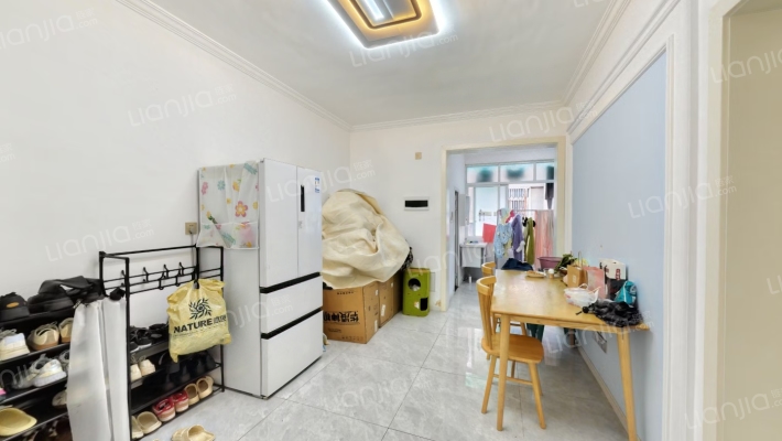 王府商业街174号二手房实景图