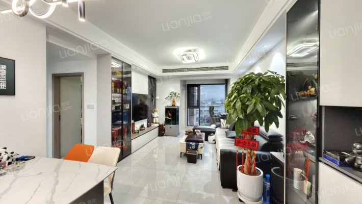 水岸雅居二手房实景图