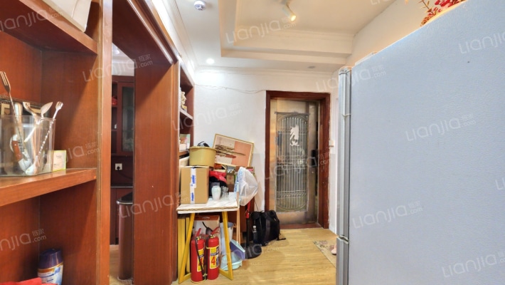 宝鸿苑二手房实景图