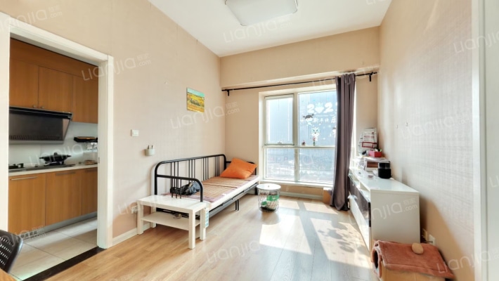 世界侨商中心二手房实景图