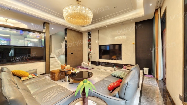 约克郡翠微堤二手房实景图