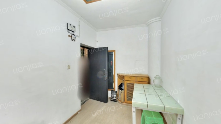 红庙子街67号二手房实景图