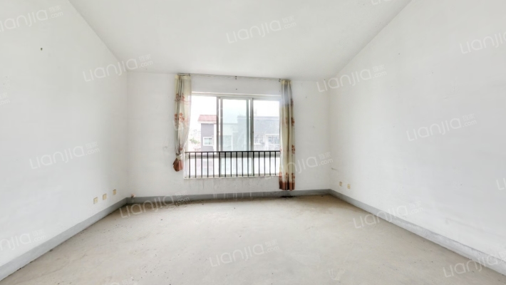 东福苑B区二手房实景图