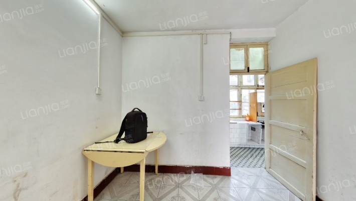 红杏村4到86号二手房实景图