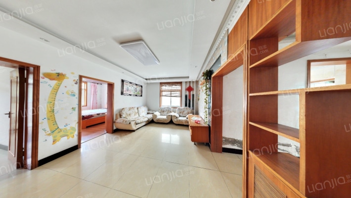 青春苑A区二手房实景图