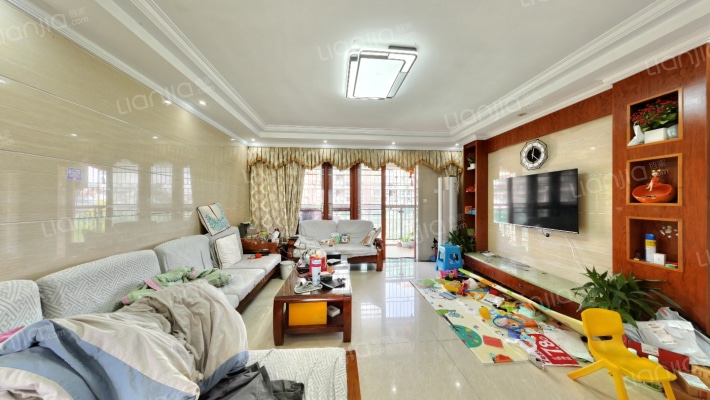 桂冠华庭二手房实景图