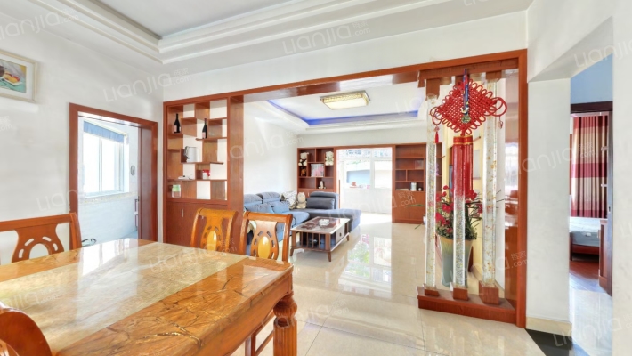 景杉路571号二手房实景图