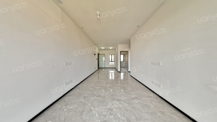 领峰杰筑二手房实景图