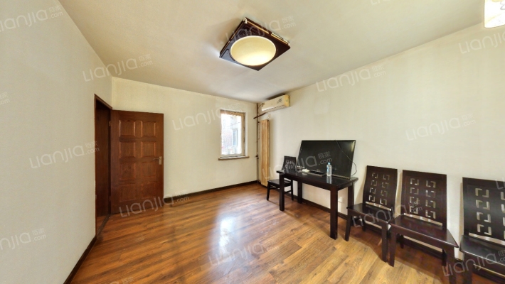 市政物业小区二手房实景图