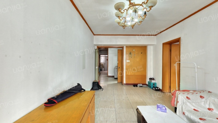 兴凯路203号二手房实景图