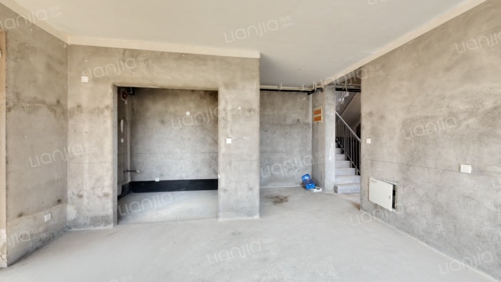 蓝城璟月湾二手房实景图