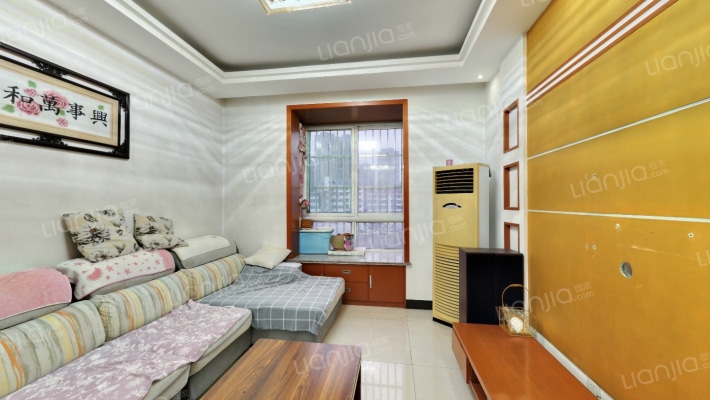 家泰工行小区二手房实景图