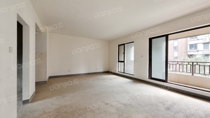 绿地国际博览城二期珑玺二手房实景图