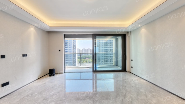 绿城春晓园二手房实景图