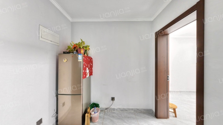 小西湖小区二手房实景图