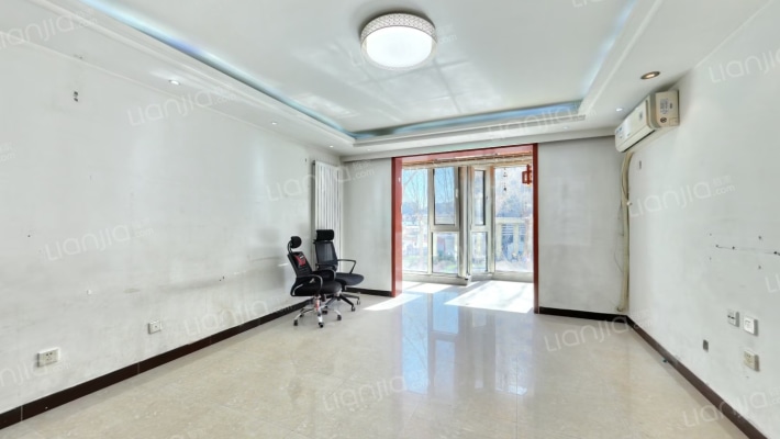 靓景明居二手房实景图