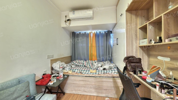 万科民安星辰二手房实景图