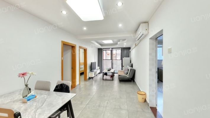 嘉怡苑二手房实景图