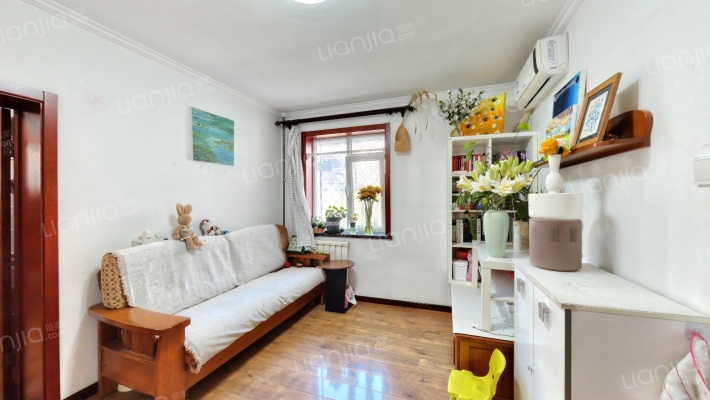 月季园甲7号二手房实景图