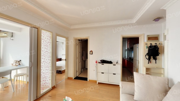 班芙春天一期二手房实景图