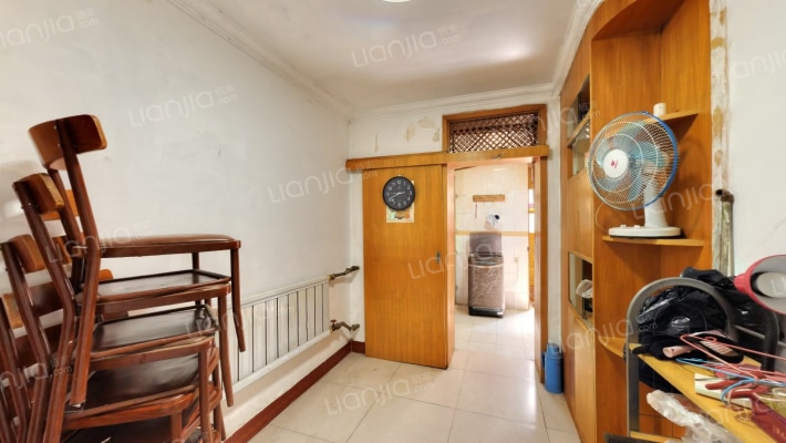 艺术中心家属院二手房实景图