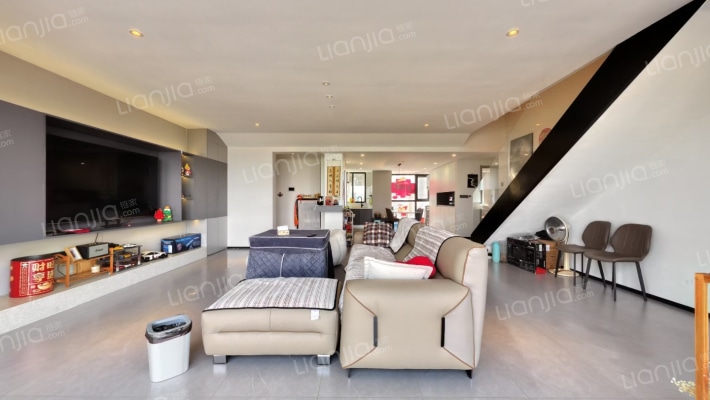 保利公园麓屿拾光二手房实景图