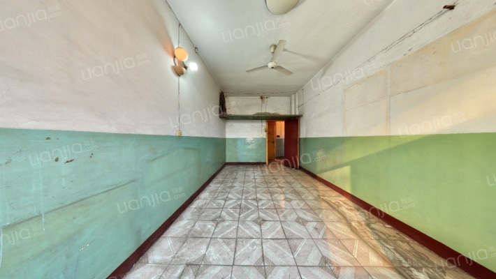 汽挂小区二手房实景图