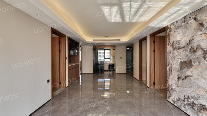 保利天珺二手房实景图