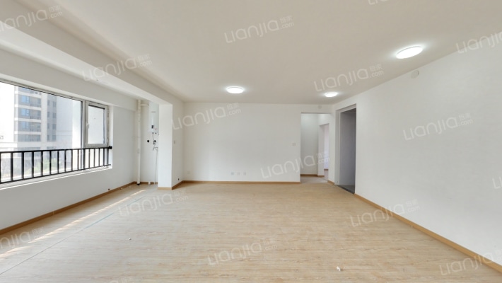 紫樾芳华二手房实景图