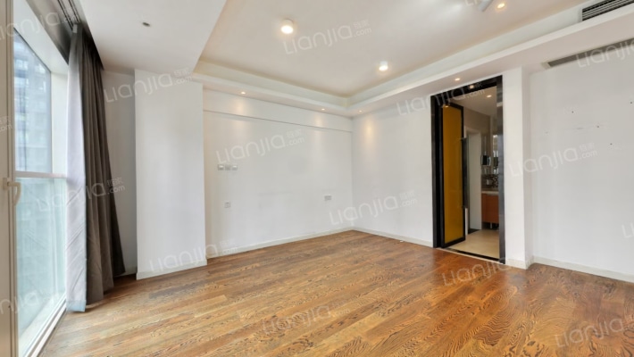 大源国际中心二手房实景图