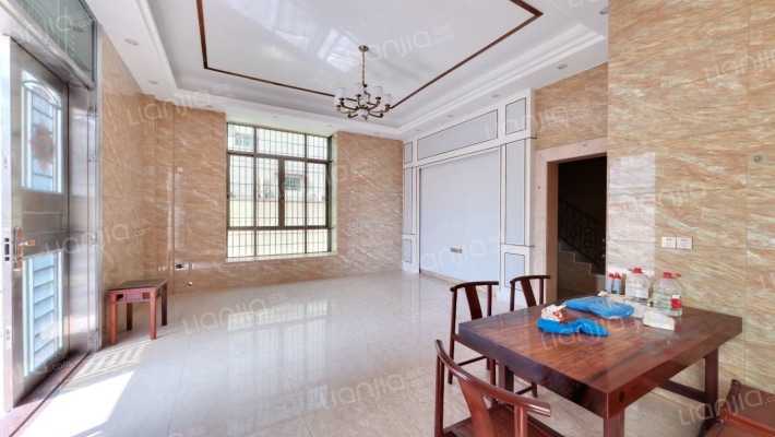 榄边村二手房实景图