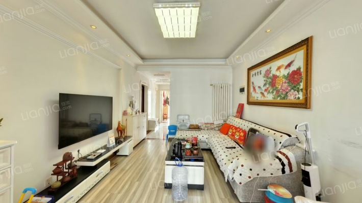 鑫地领海苑二手房实景图