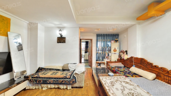 锦宏嘉华苑二手房实景图