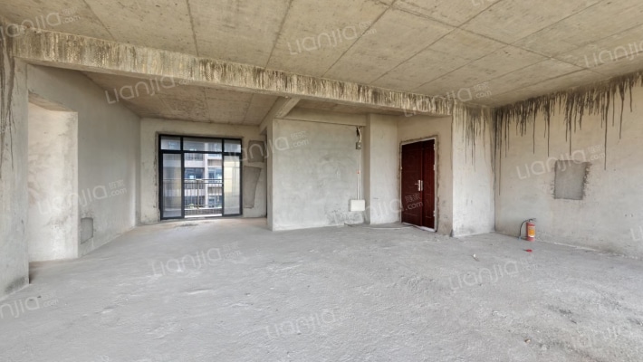 力天东江府二手房实景图