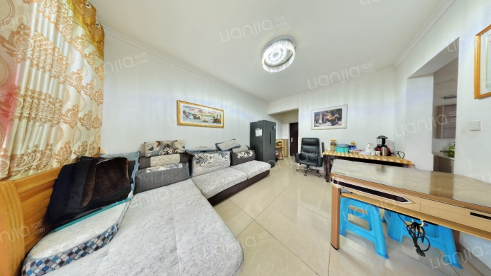 新怡华庭东区二手房实景图