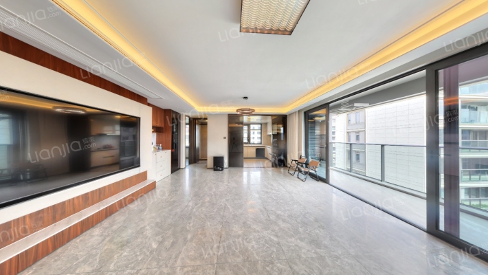 绿城宇诚丽澜轩二手房实景图