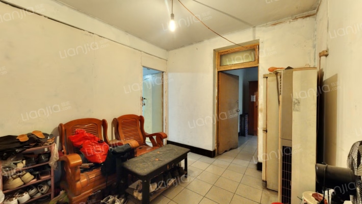 火车南站东路17号二手房实景图