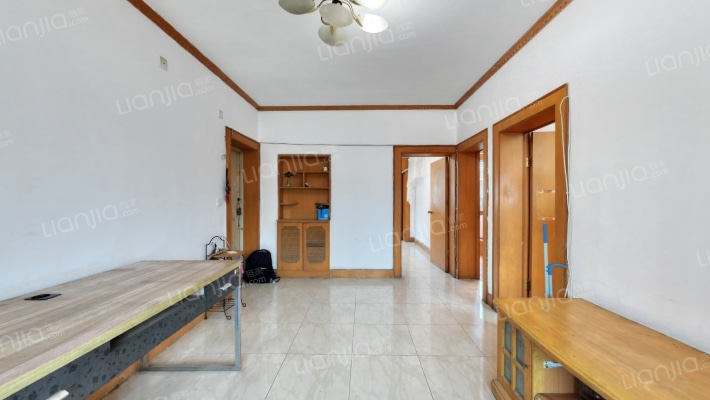 新鸿南二巷18号二手房实景图